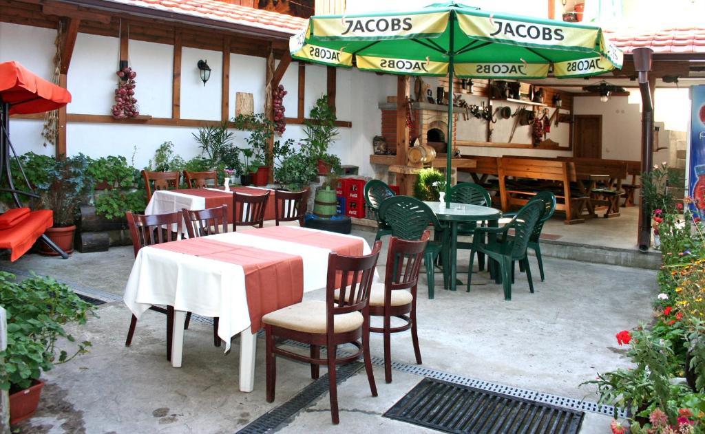 Family Hotel Zora Разлог Экстерьер фото